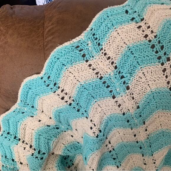 Crochet Blanket Blue Ripple Stripe 56"x40" - Picture 3 of 5